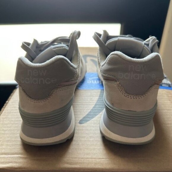 Womens New Balance 574 size 7.5 - Picture 2 of 6
